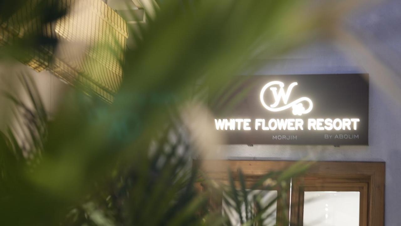 Whiteflower Resort Morjim Exteriör bild